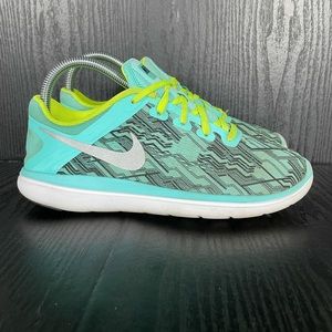 Nike Flex 2016 Run women’s size 7